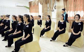 成人形体礼仪展示视频