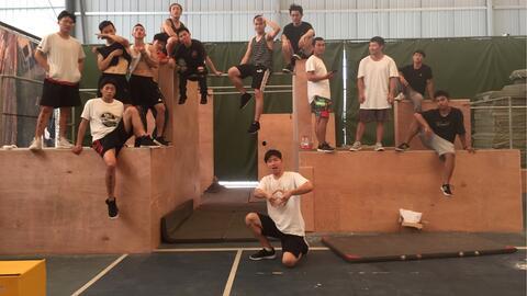 成人合唱手势动作视频,成人合唱手势动作视频赏析